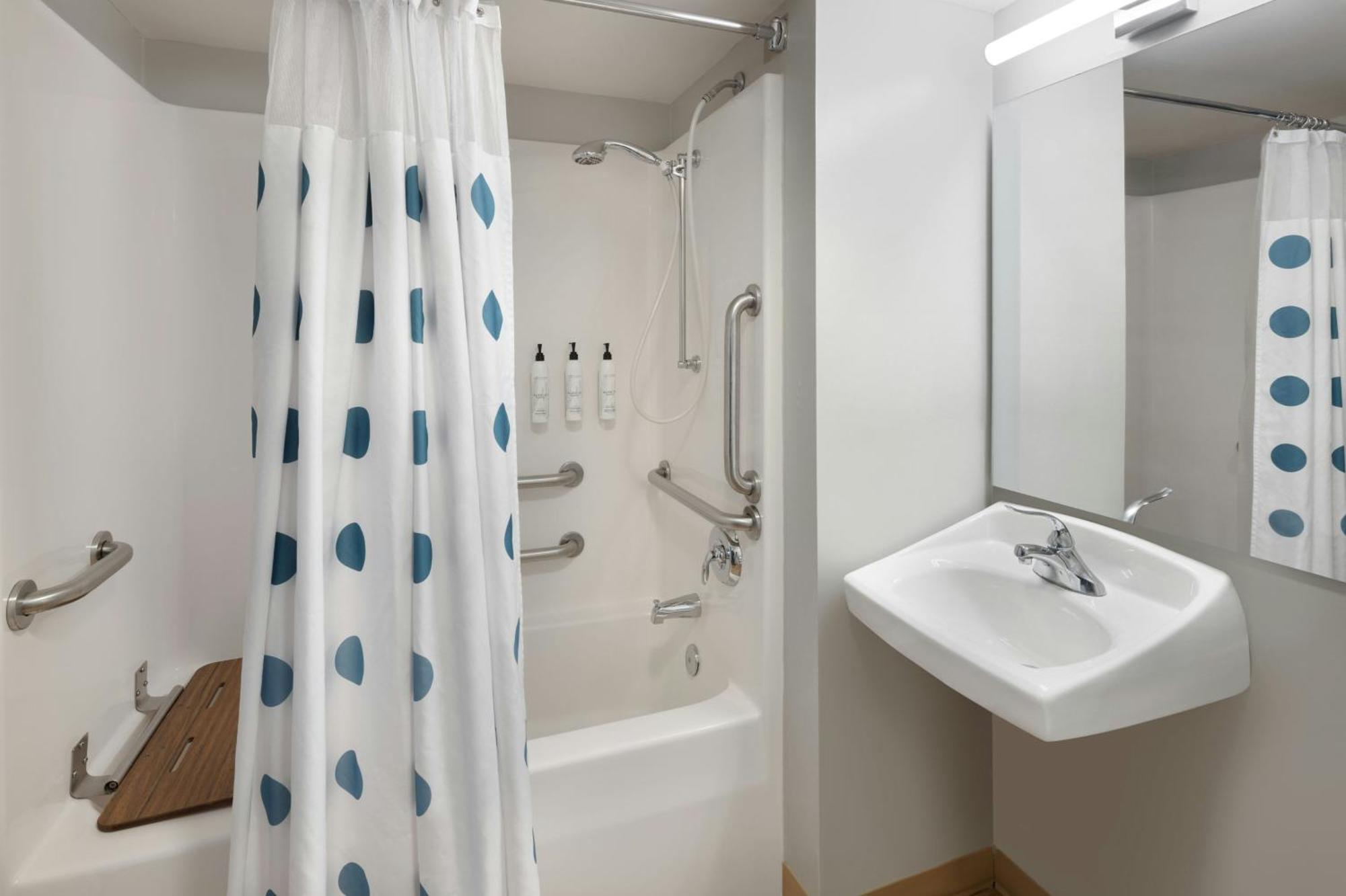 Towneplace Suites By Marriott Findlay Exterior photo